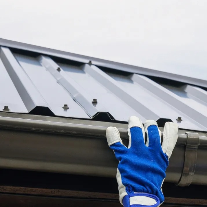 Pro Fencing Metal Roof 1920w